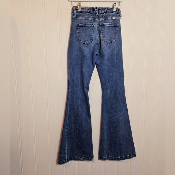 Kancan High Rise Flare Jeans Womens 27 7 Blue Denim Dark Wash Stretchy Boho Chic - Picture 6 of 15
